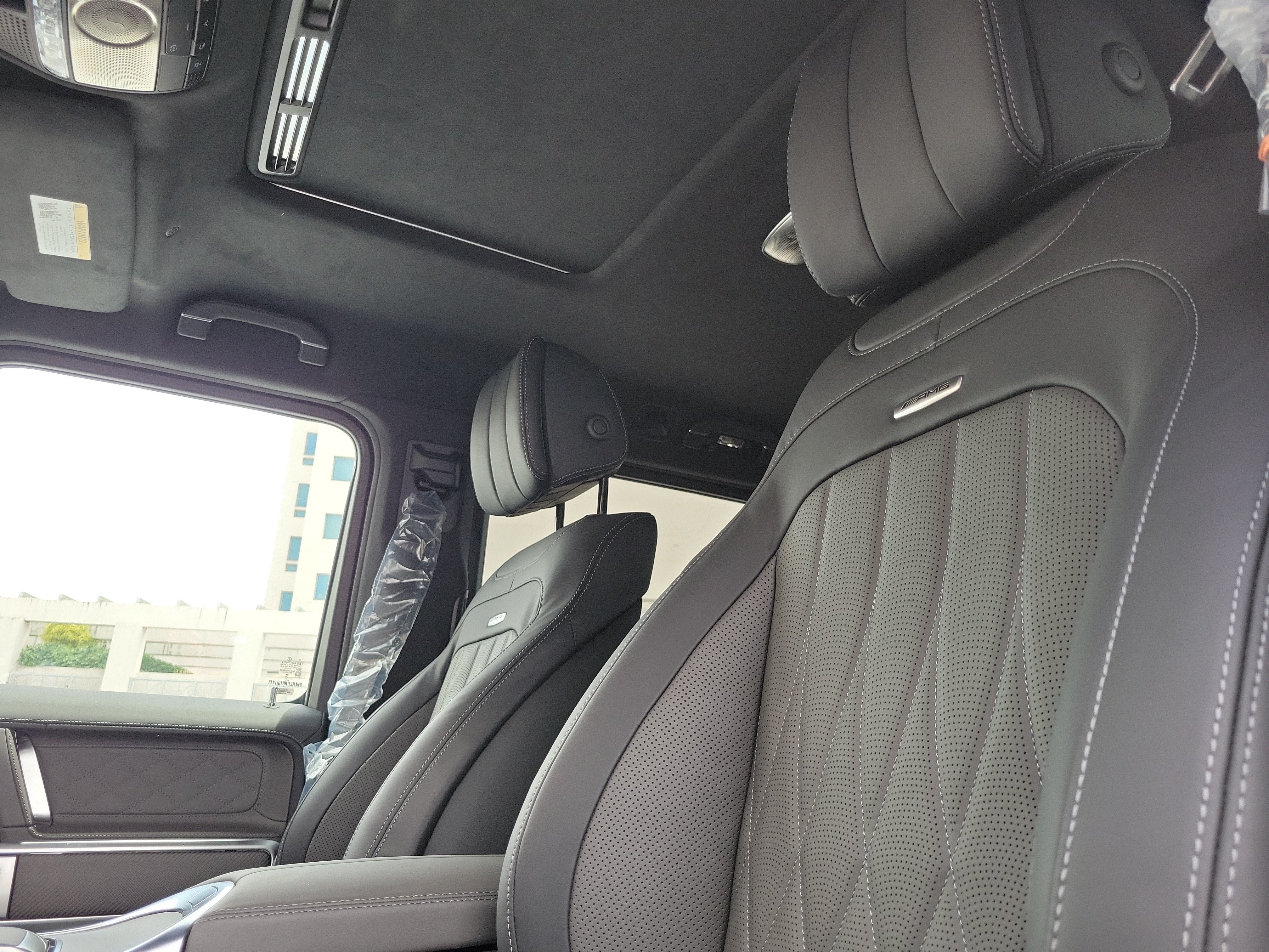 New 2027 MANUFAKTUR Dark Blue Non-Metallic Mercedes-Benz AMG® G 63 SUV image 54