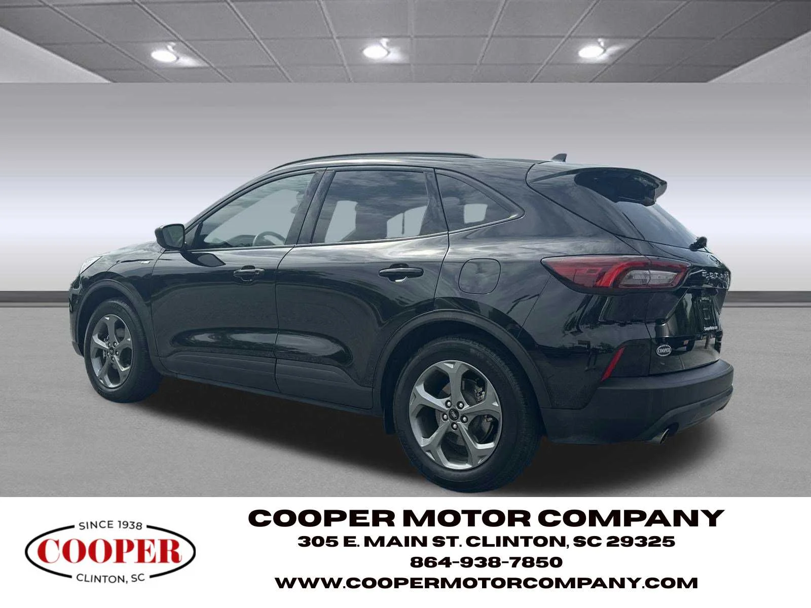 Used 2025 Agate Black Metallic Ford ST-Line image 3