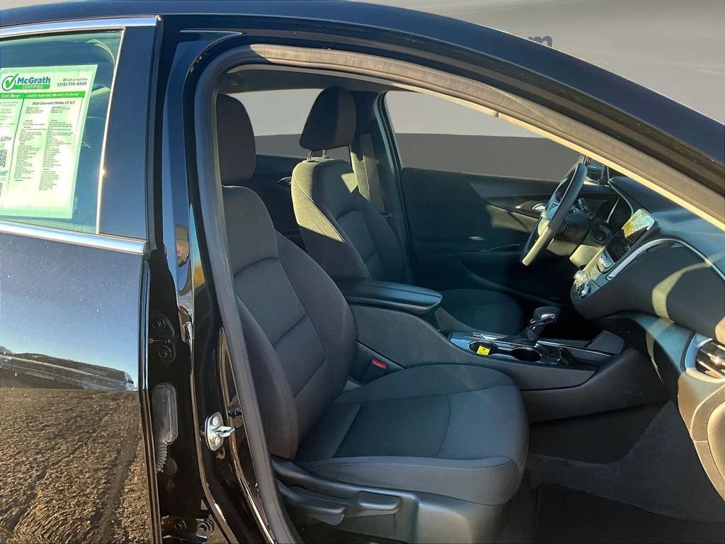 Used 2024 Black Chevrolet LT image 31