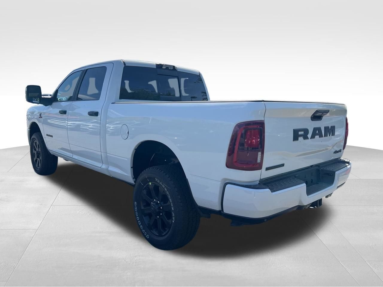 New 2026 Bright White Clear-Coat Exterior Paint RAM Big Horn image 3