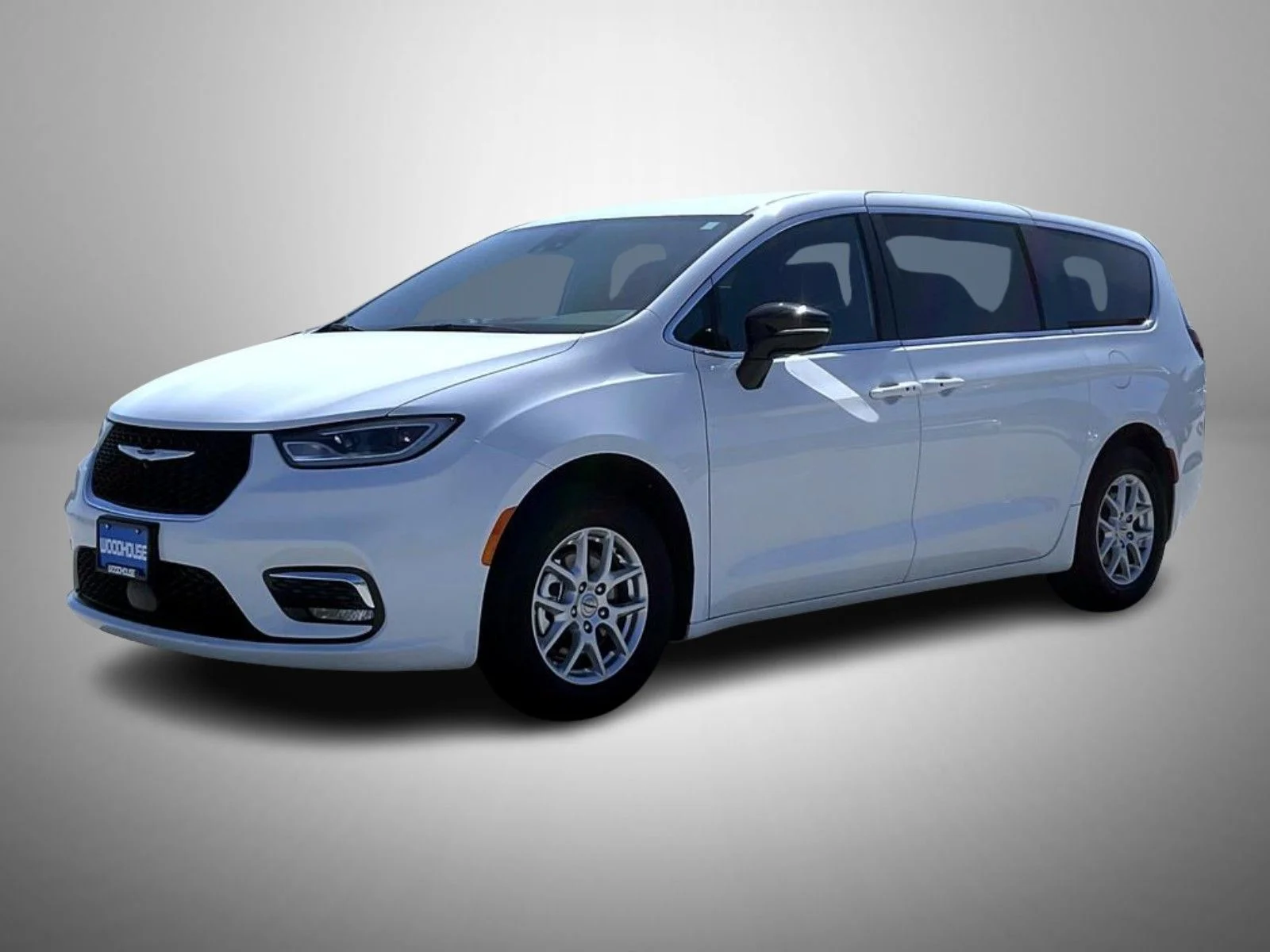2025 Chrysler Pacifica Select's photo