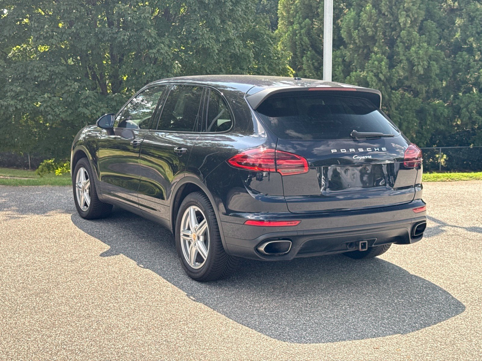 Used 2018 Moonlight Blue Porsche Platinum Edition image 3