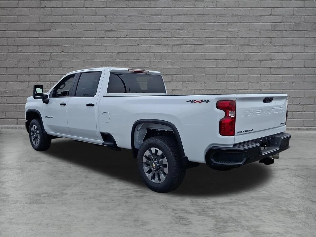 New 2026 Summit White Chevrolet Custom image 6