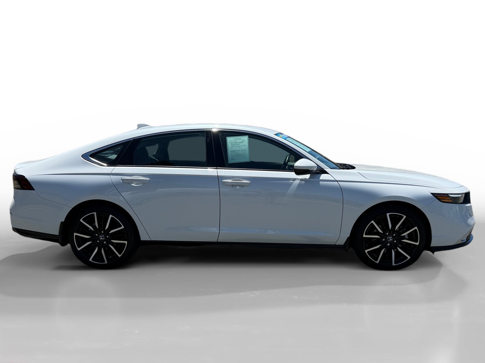 Used 2025 Platinum White Pearl Honda Touring image 6