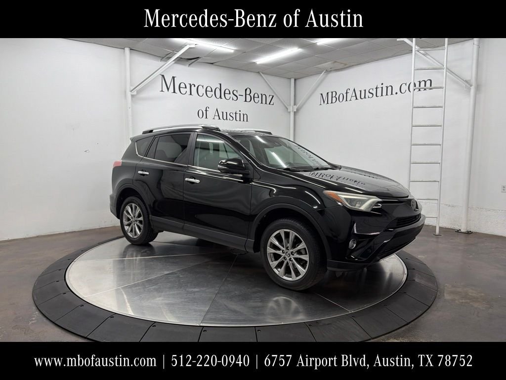 2017 Toyota RAV4 Limited's photo