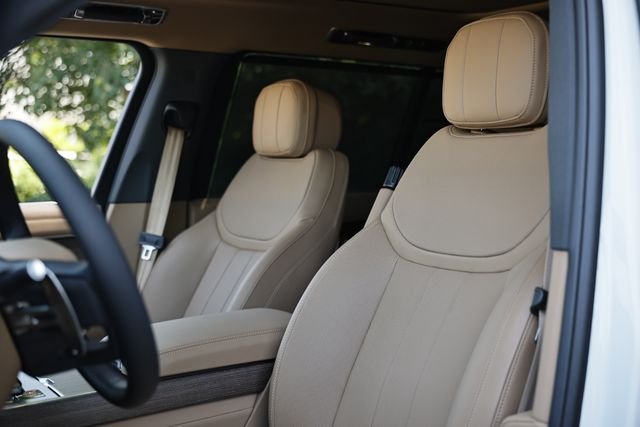 New 2026 Fuji White Land Rover SE 7 Seats image 29