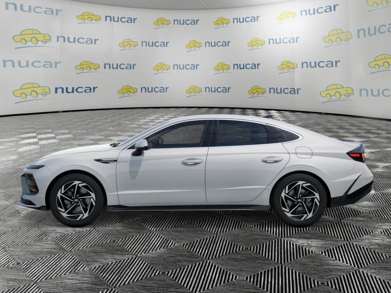 New 2026 White Hyundai SEL Sport image 3