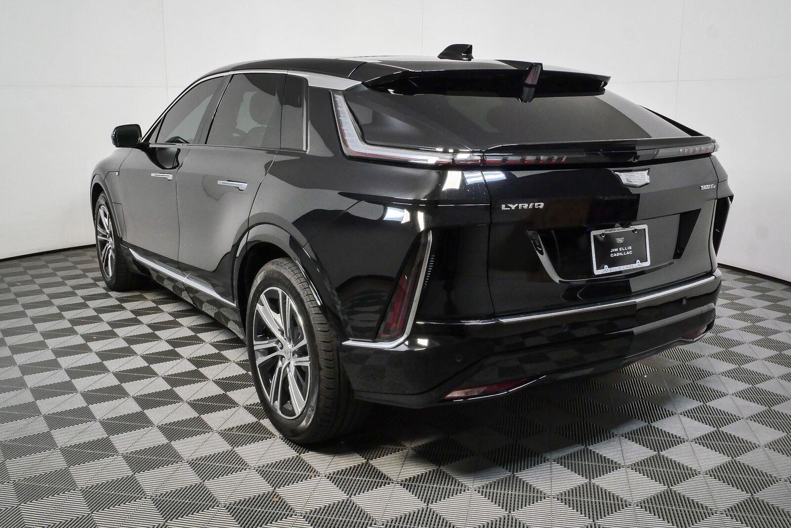 Certified Used 2024 Stellar Black Metallic Cadillac Luxury 3 image 25