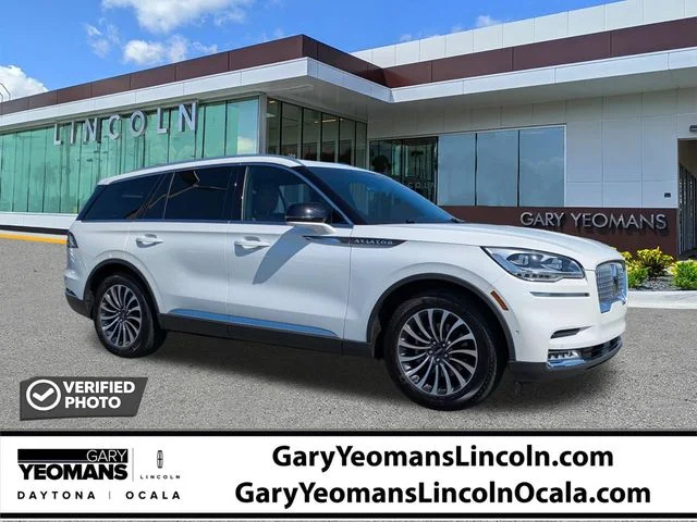 Used 2023 Pristine White Lincoln Reserve image 1
