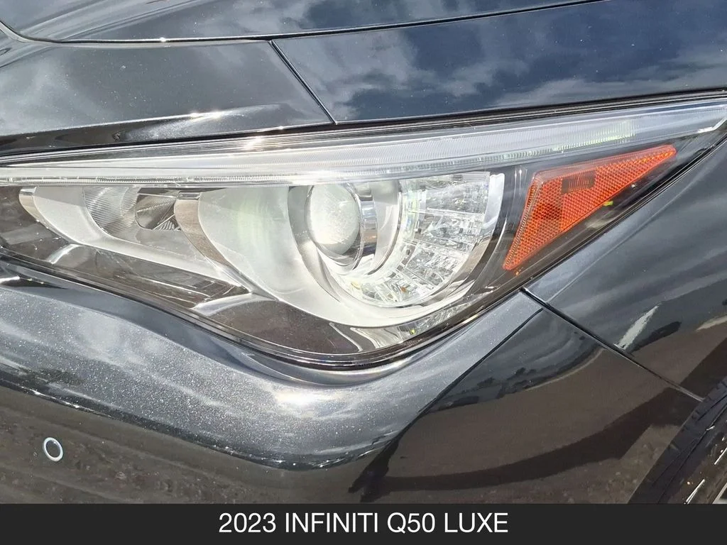 Used 2023 Black INFINITI LUXE image 10