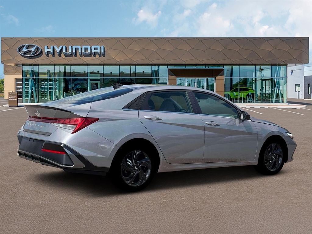 New 2026 Silver Hyundai SEL Sport image 9
