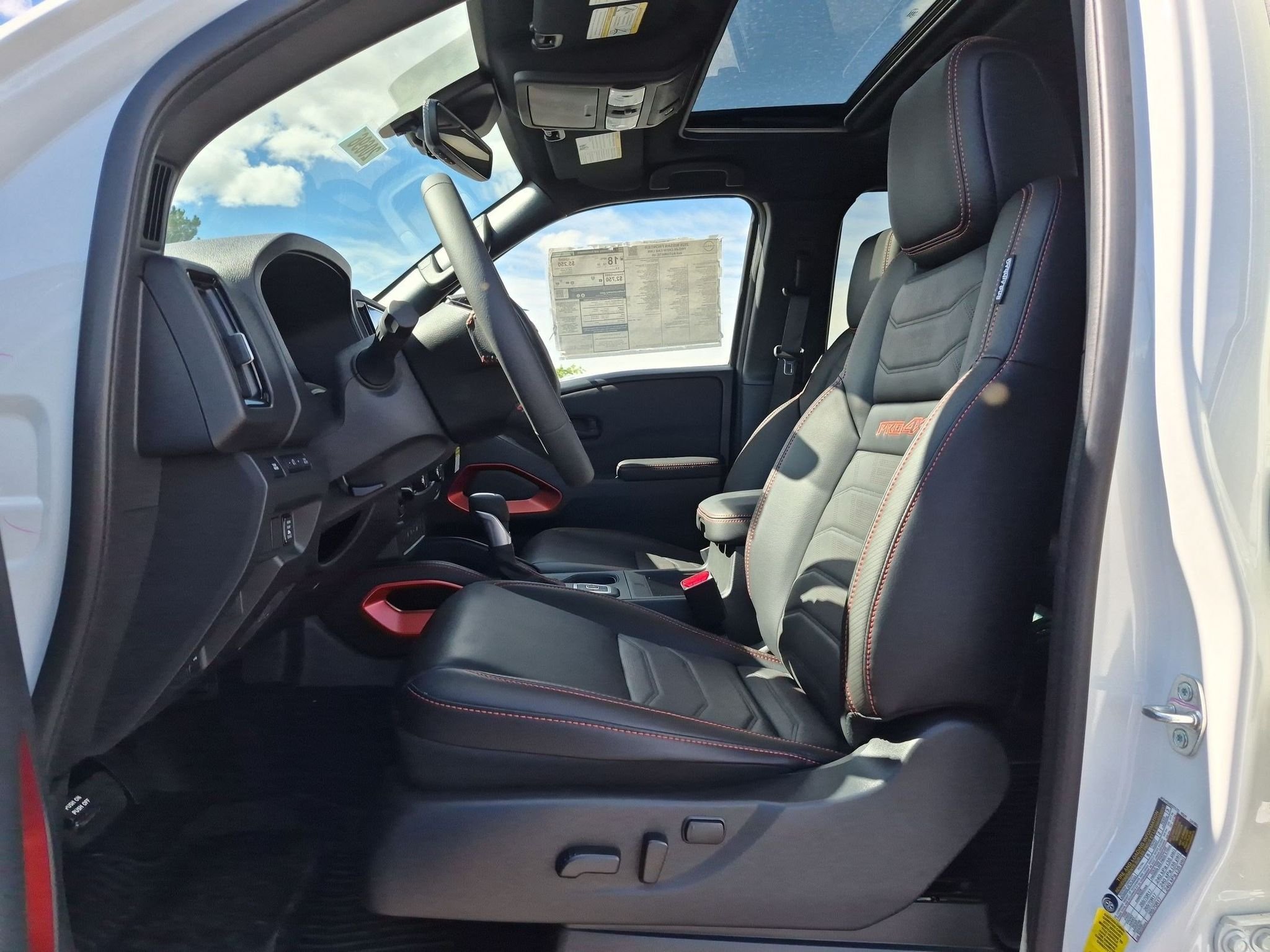 2026 Nissan Frontier PRO-4X - Photo 17