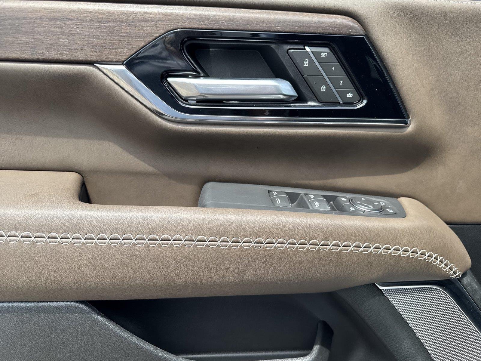 New 2026 Glacier White Tricoat GMC Denali Ultimate image 22