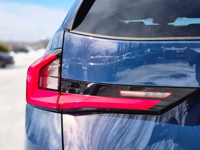 Used 2026 Blue BMW xDrive28i image 9