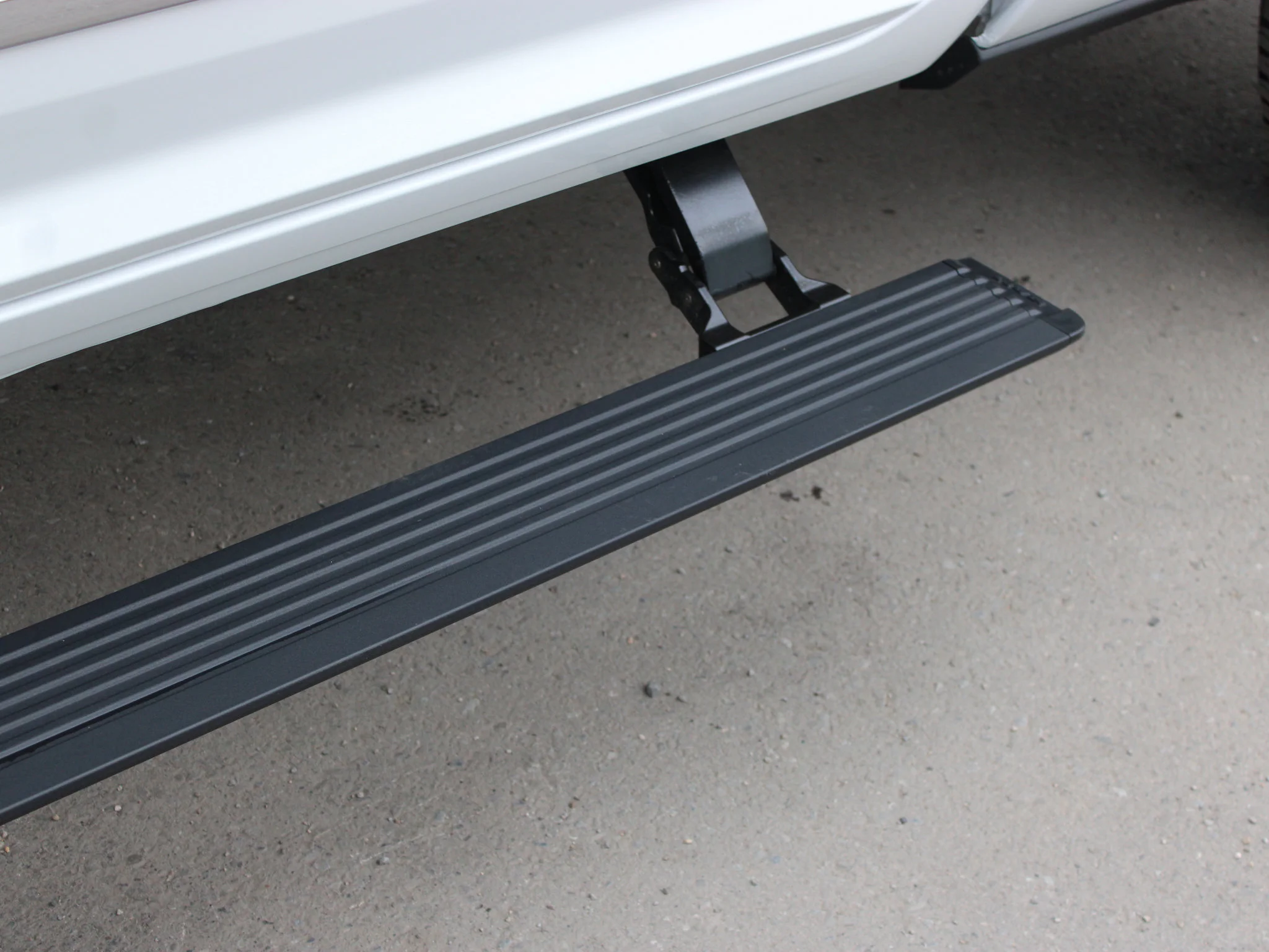 Certified Used 2024 White RAM Limited * | Cummins | 5th Wheel & Gooseneck | Adaptive Cruise | Running Boards image 15