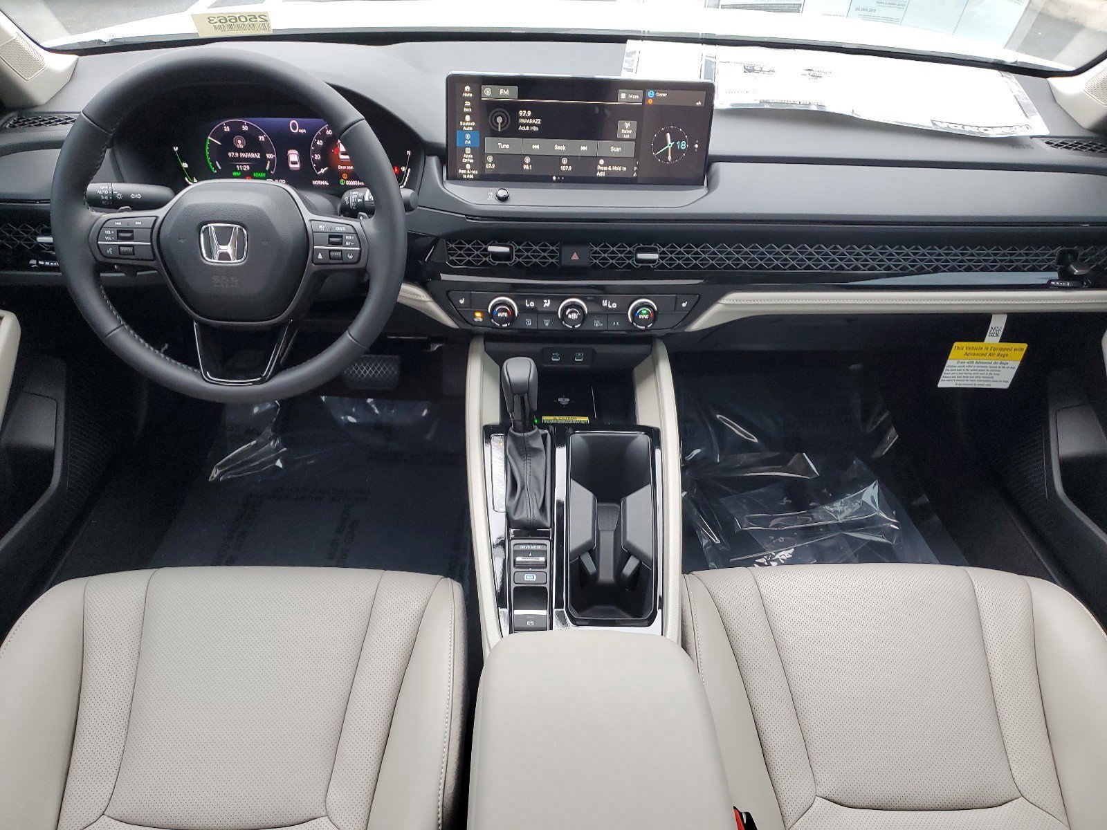 2025 Honda Accord Hybrid EX-L - Photo 12