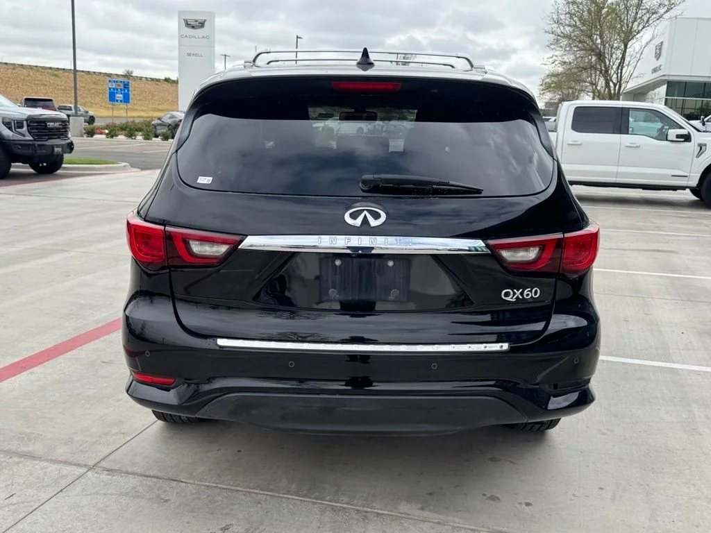Used 2020 Black INFINITI LUXE image 6