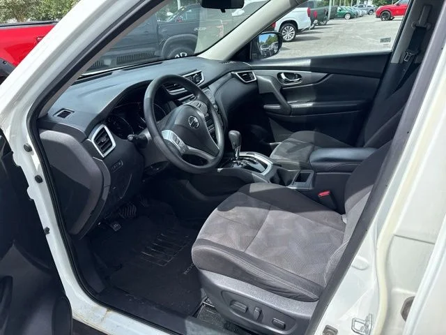 Used 2016 White Nissan SV image 26