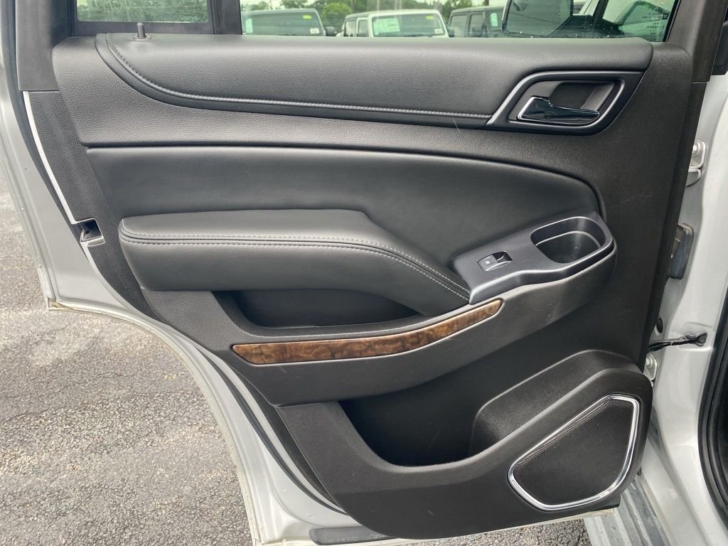 Used 2015 Silver Ice Metallic Chevrolet LT image 30