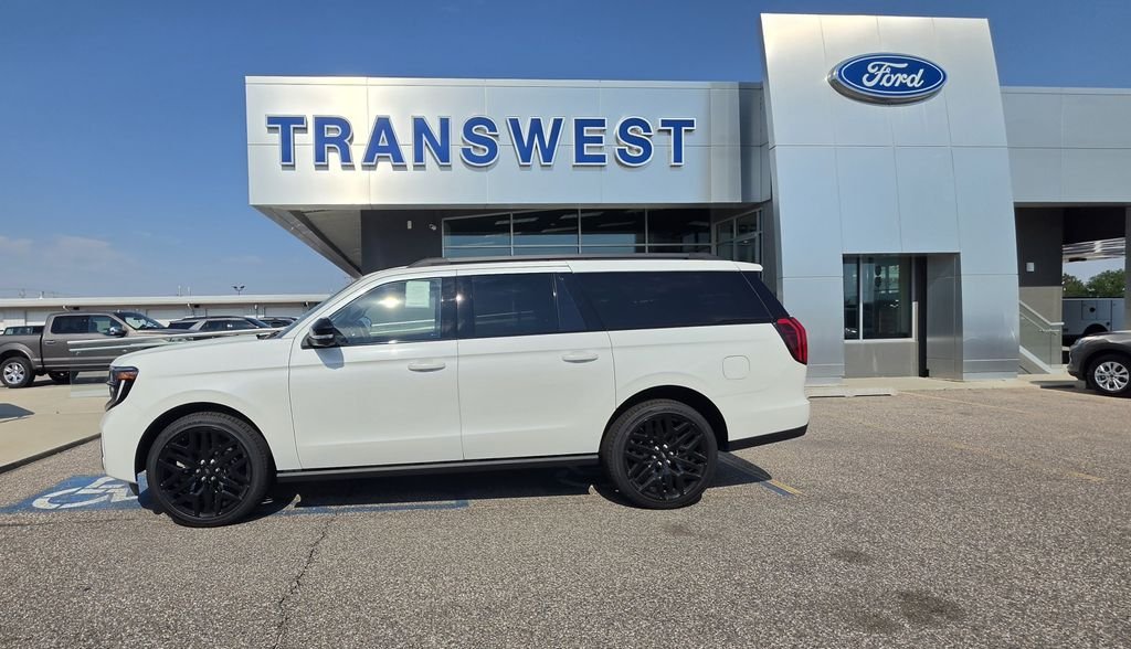 New 2026 Star White Metallic Tri-Coat Ford MAX Platinum® image 4