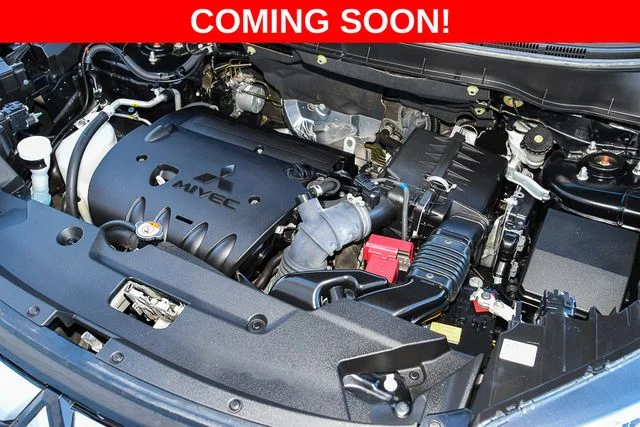 Used 2024 Gray Mitsubishi 4WD image 12