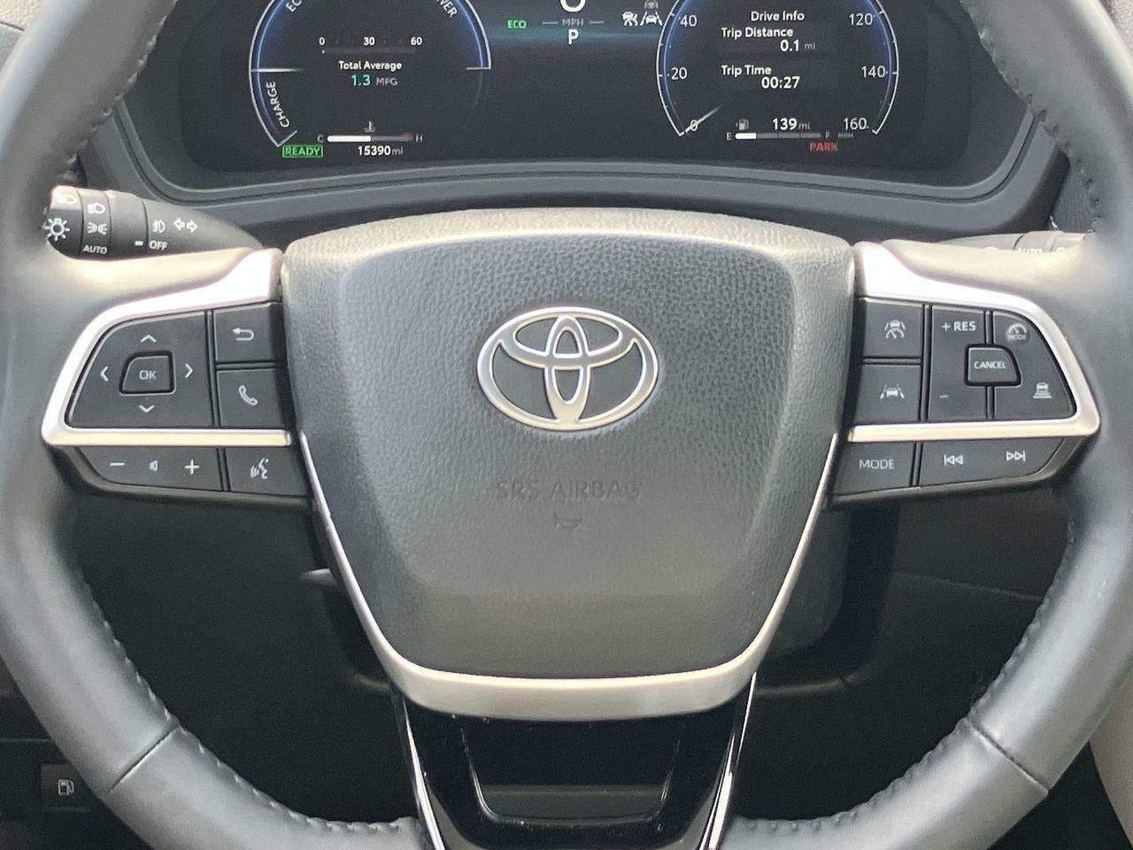 Used 2025 White (Wind Chill Pearl) Toyota Limited image 21