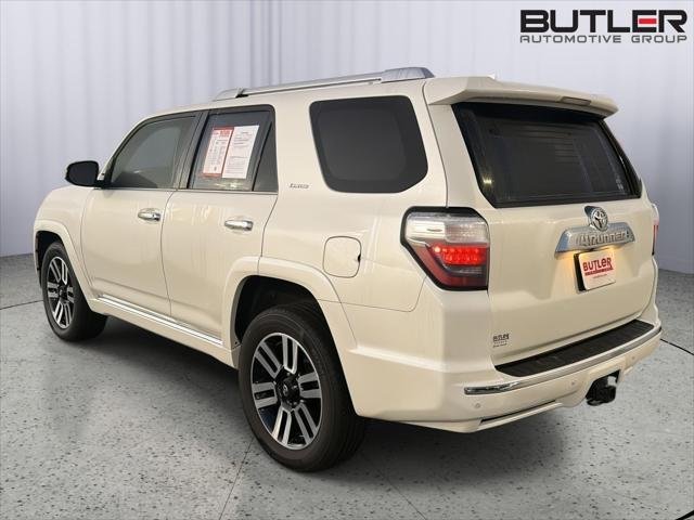 Certified Used 2023 BLIZZARD PEARL Toyota  image 4
