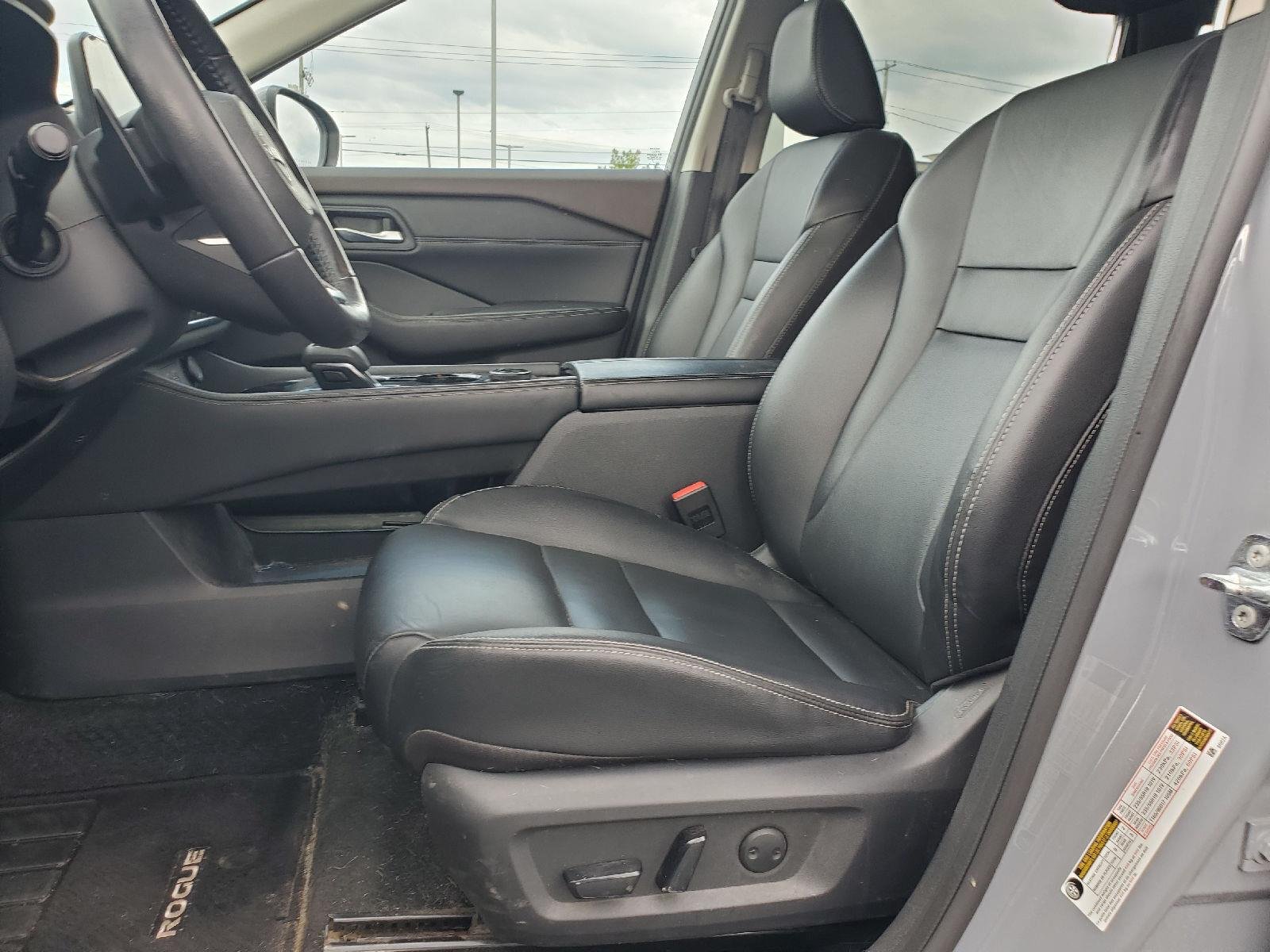 Used 2022 Boulder Gray Pearl Nissan SL image 8