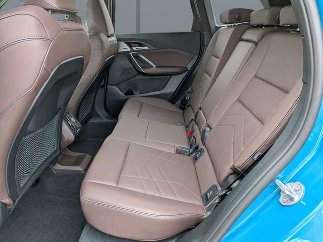 Used 2023 Blue BMW xDrive28i image 13