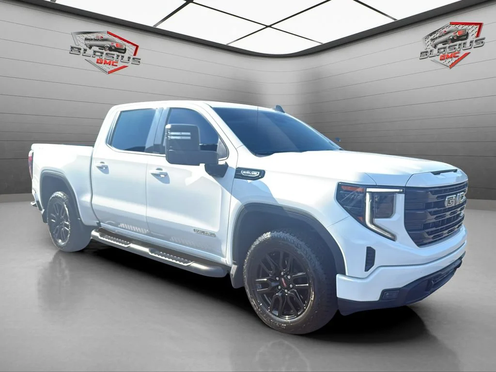 Used 2024 Summit White GMC Elevation image 7