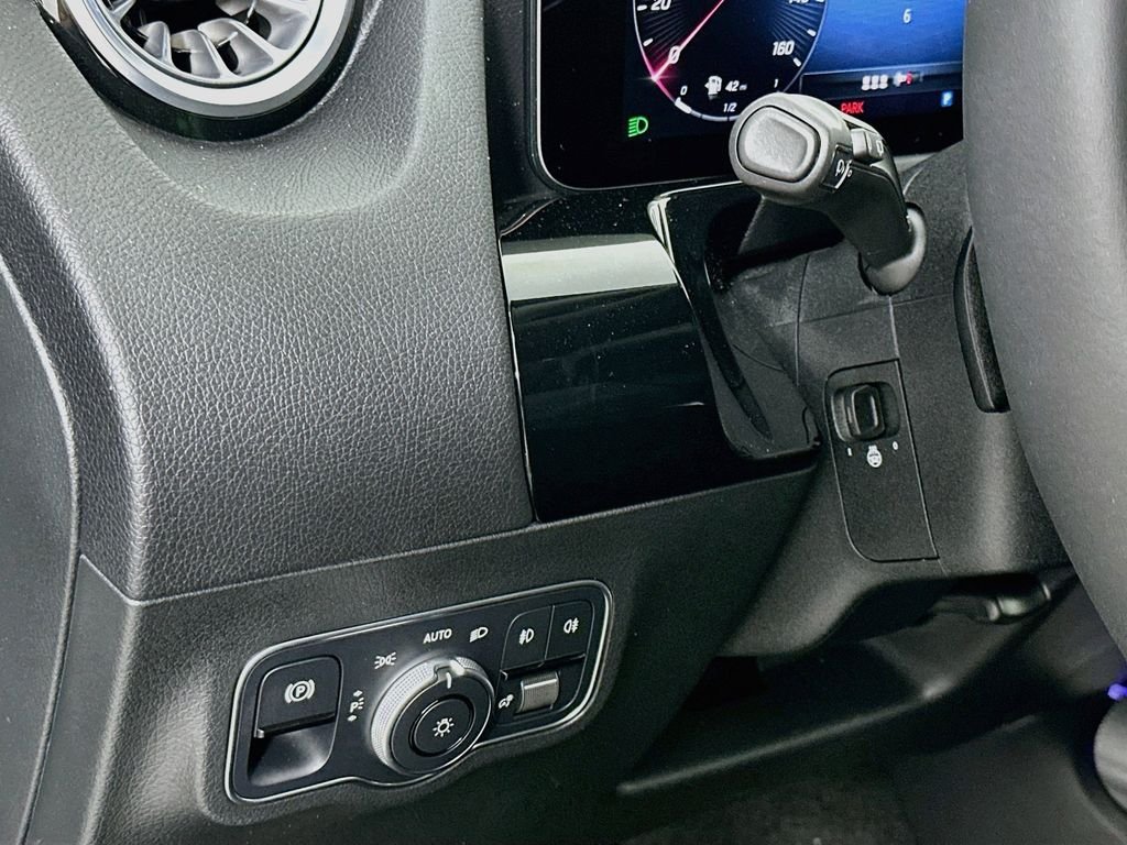 New 2026 Night Black Mercedes-Benz GLA 250 image 9