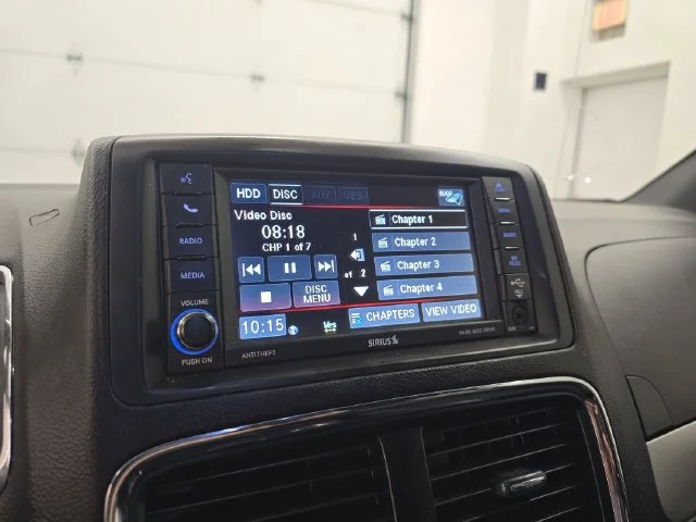 Used 2016 Granite Crystal Clearcoat Metallic Dodge R/T image 25