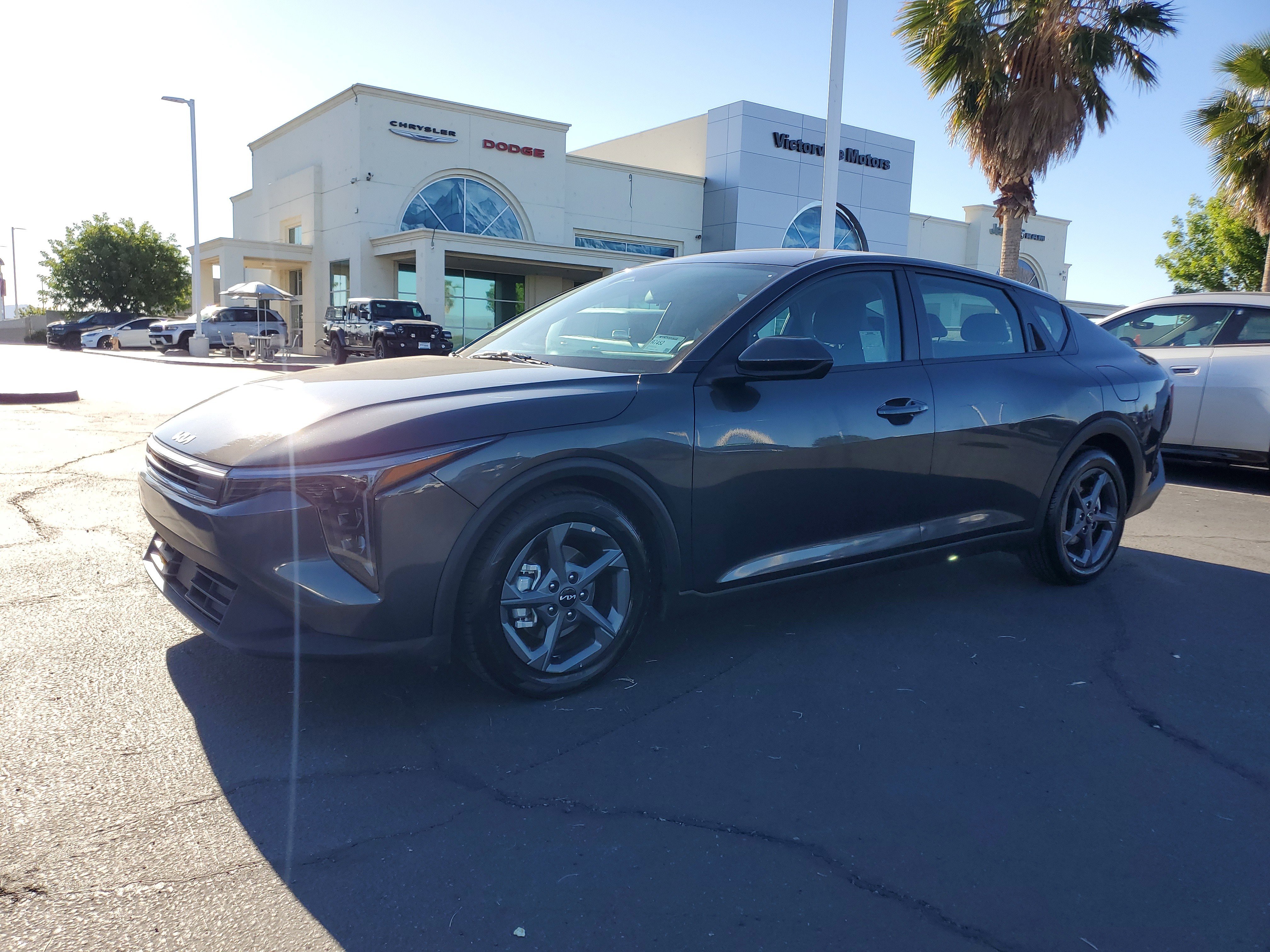 Used 2025 Gray Kia LXS image 7