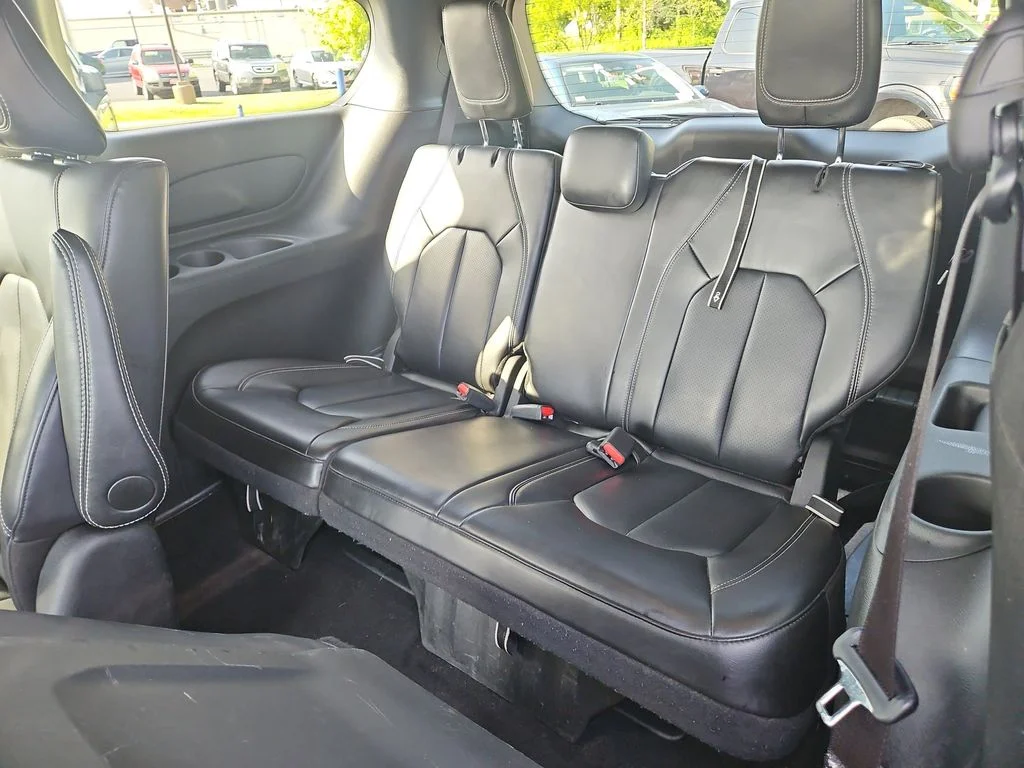 Used 2024 White Chrysler Select S Appearance image 15