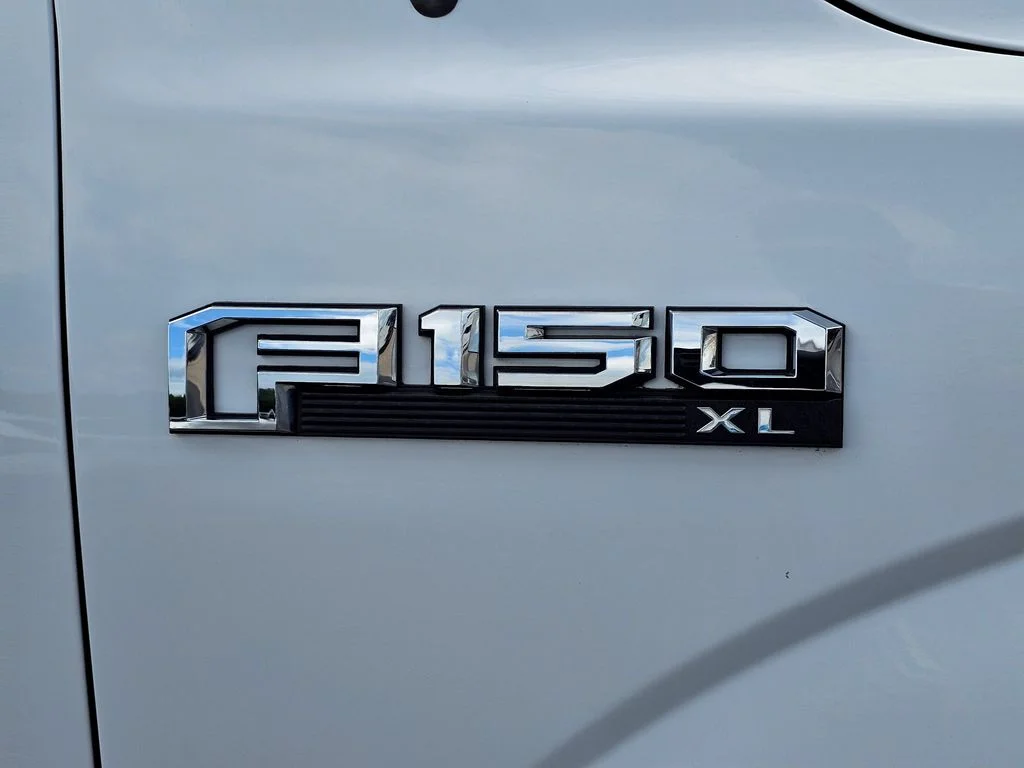 Used 2020 White Ford XL image 7