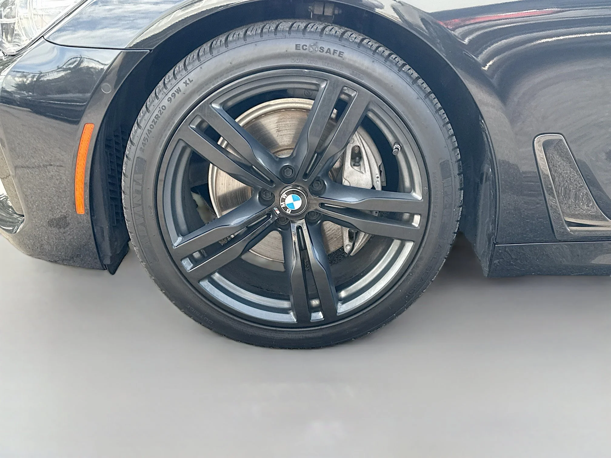 Used 2019 Black Sapphire Metallic BMW 740i image 43