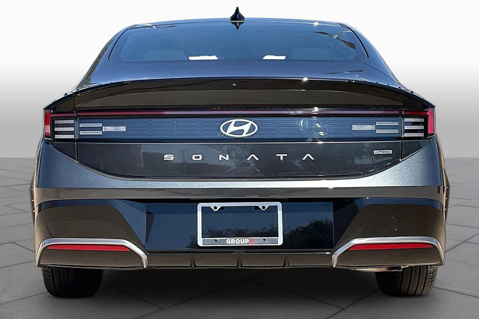 Used 2026 Portofino Gray Hyundai SEL Sport image 5