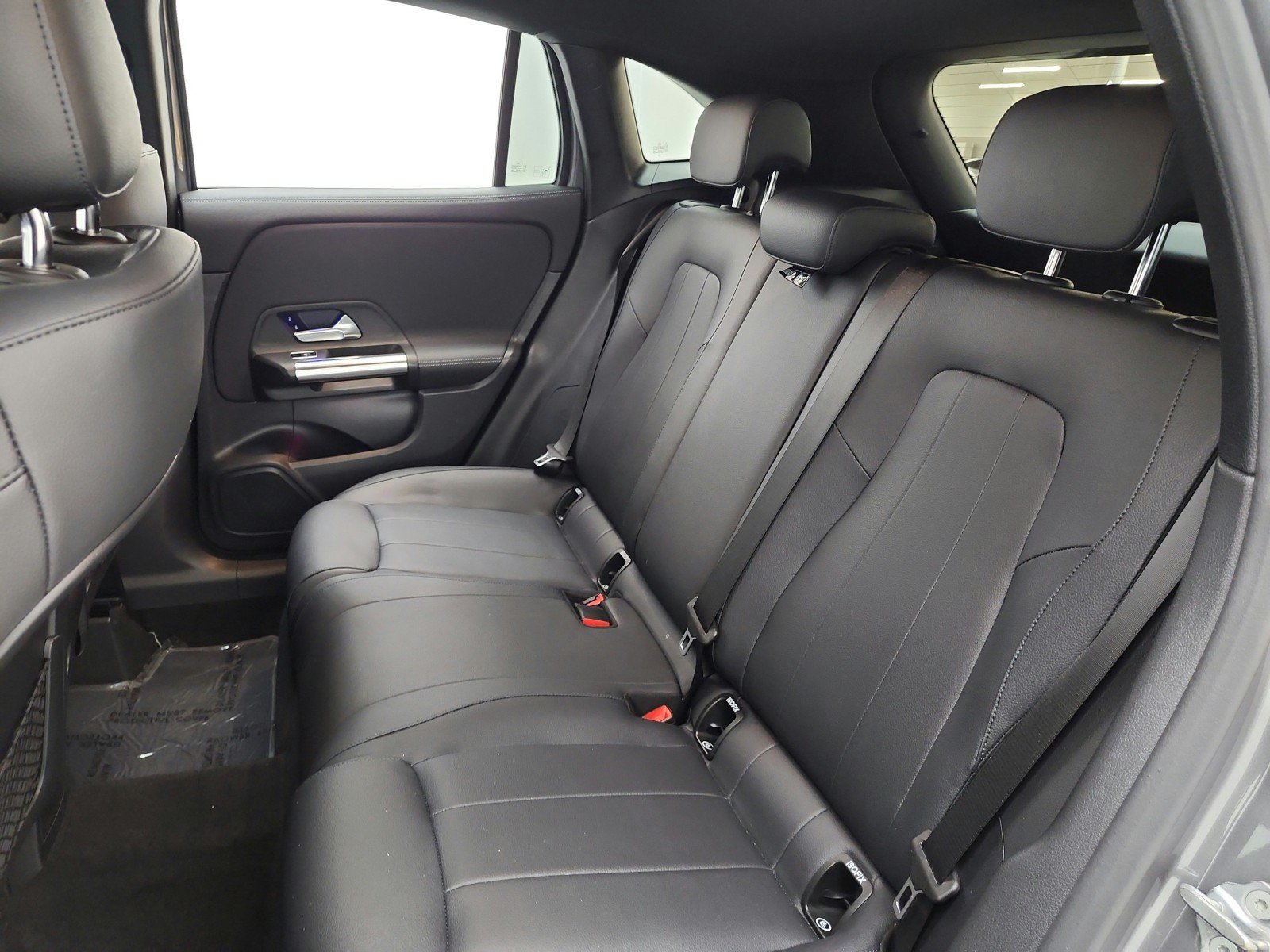 Used 2023 Mountain Grey Metallic Mercedes-Benz GLA 250 SUV image 13
