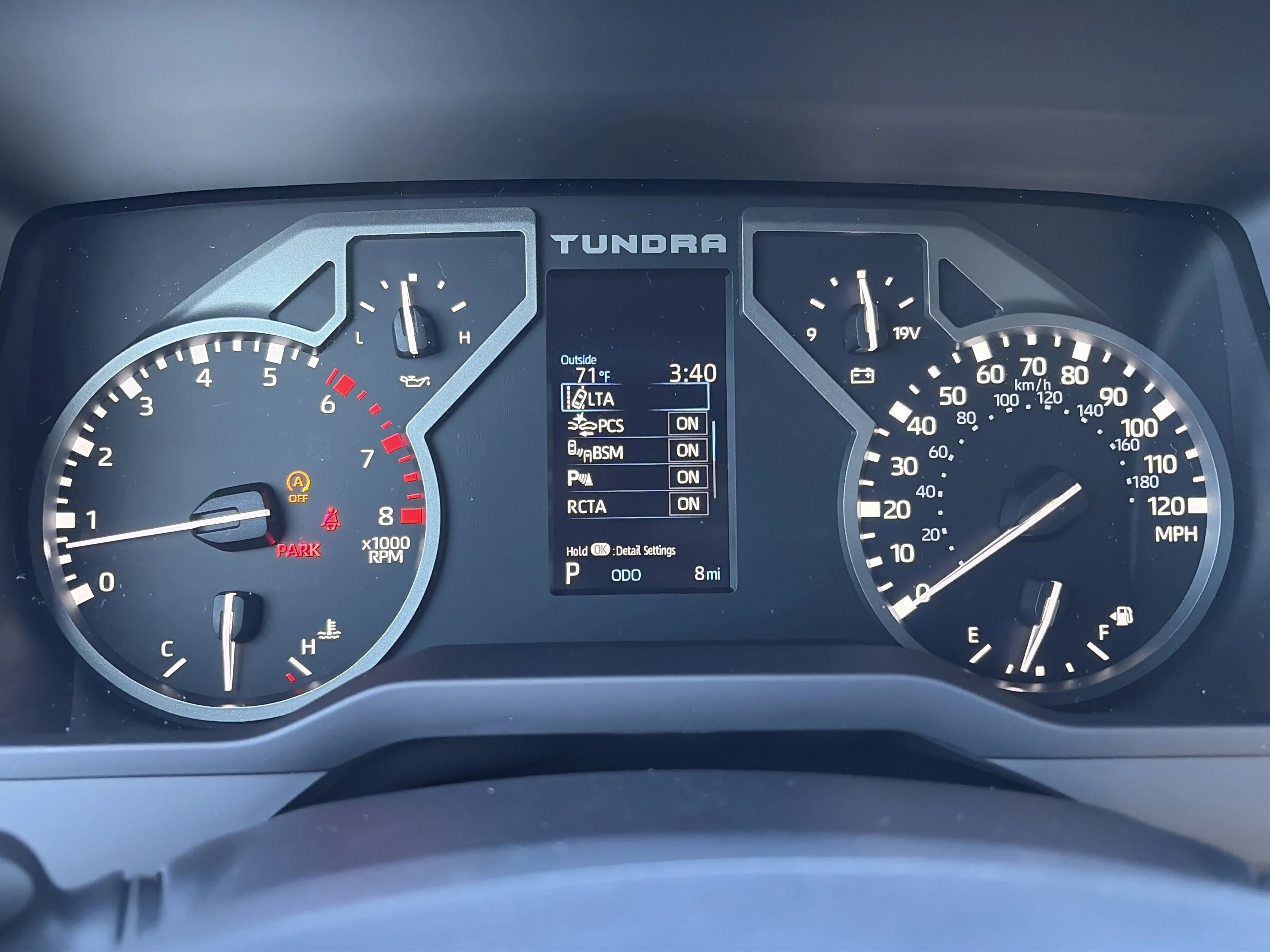 2026 Toyota Tundra SR5 - Photo 12