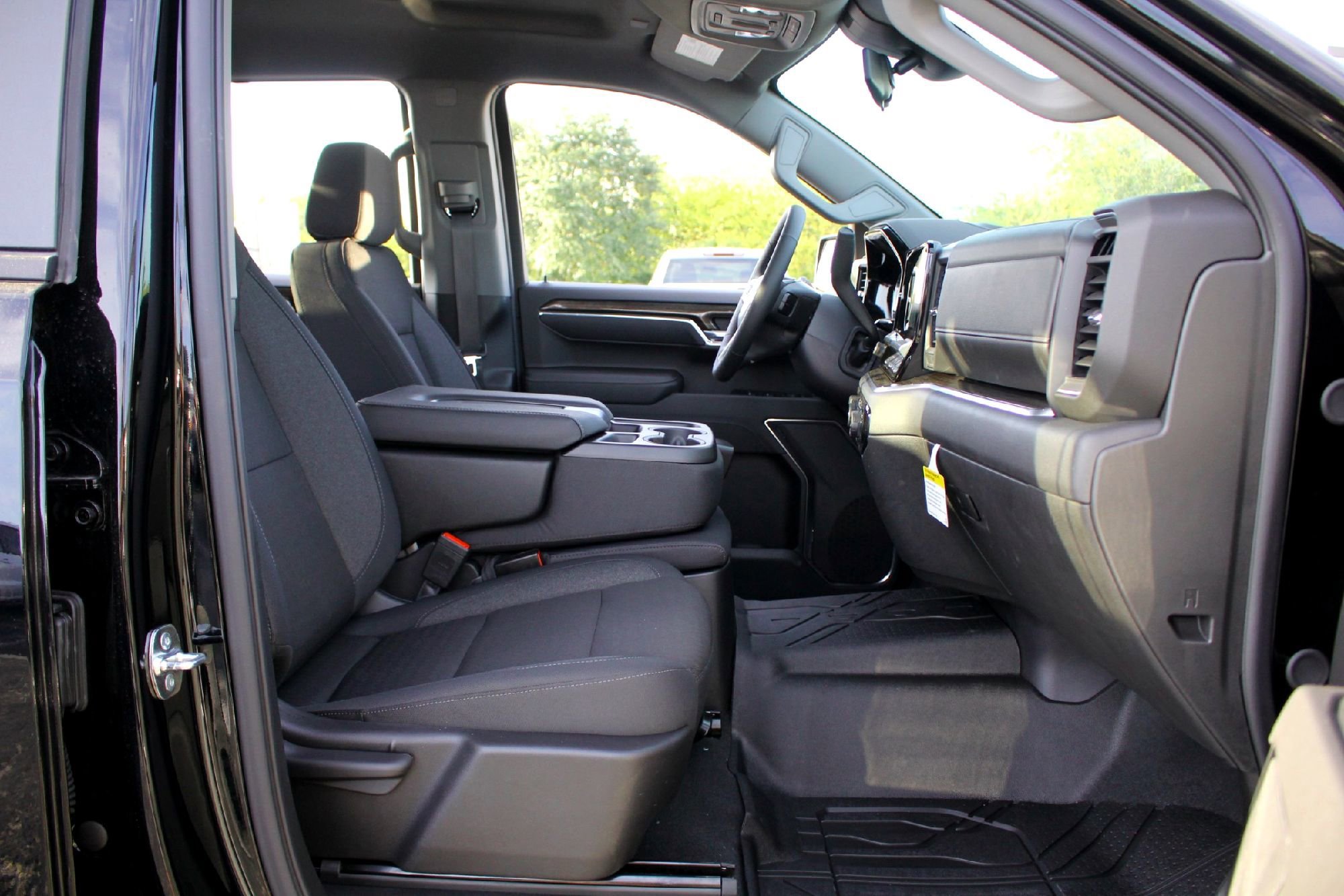 2026 Chevrolet Silverado 1500 LT - Photo 13
