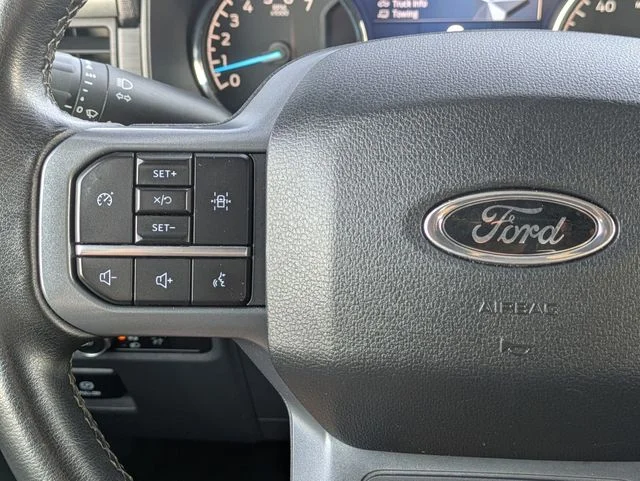 Used 2023  Ford Lariat image 20