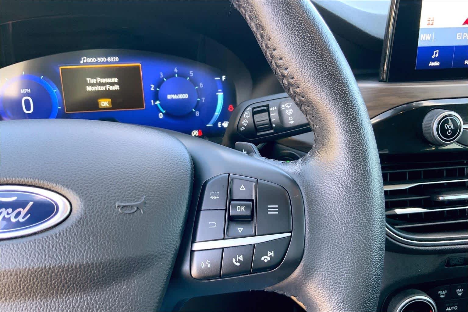 Used 2020 Star White Metallic Tri-Coat Ford Titanium image 25