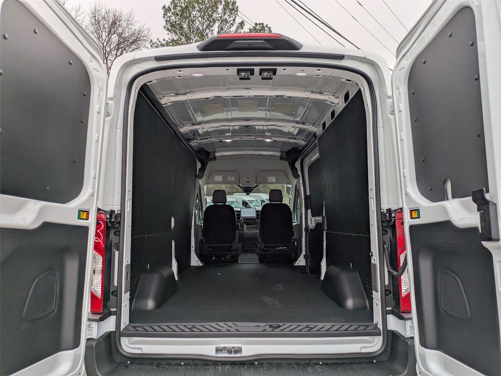 New 2026 Oxford White Ford Cargo Van image 21