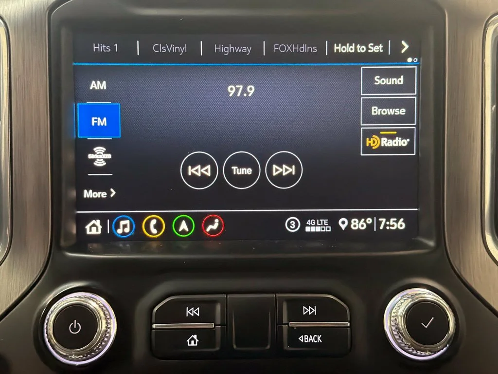 Used 2020 White Frost Tricoat GMC Denali image 29