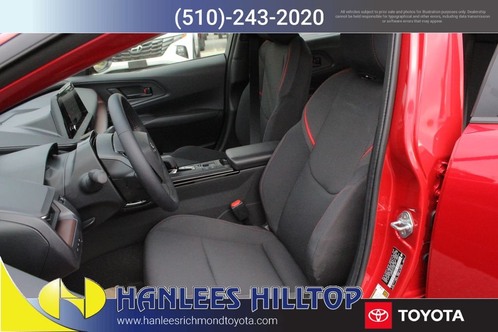 2026 Toyota Prius Plug-in Hybrid SE - Photo 12