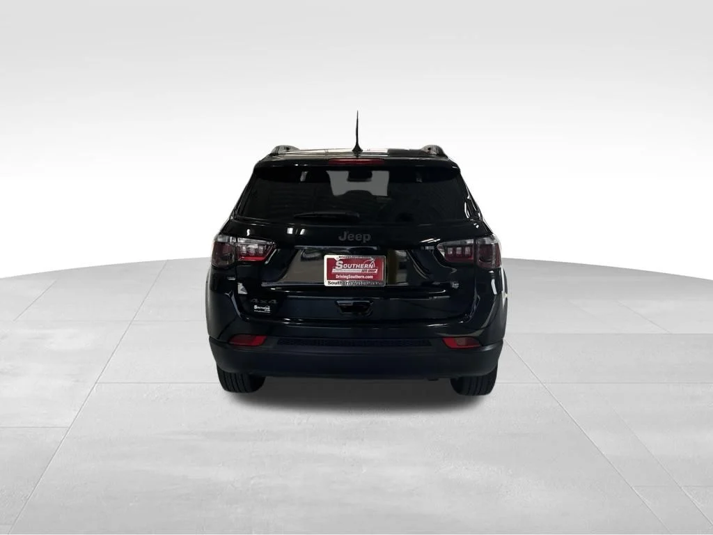 Used 2025 Black Jeep Latitude image 4