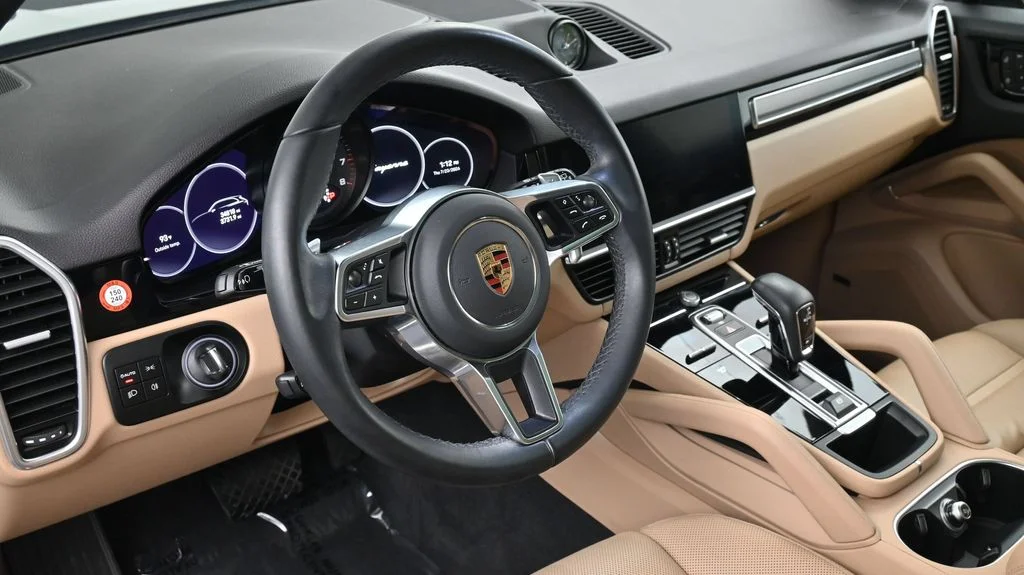 Used 2023  Porsche Platinum Edition image 7
