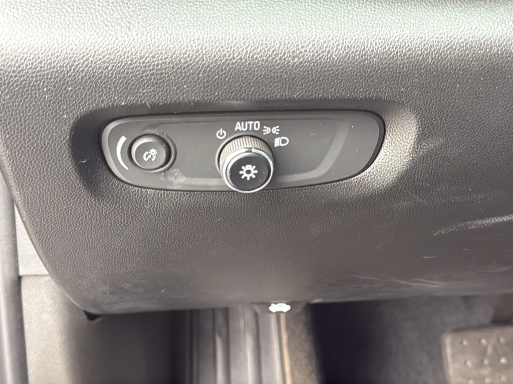 Used 2023 Black Chevrolet LT Leather image 28
