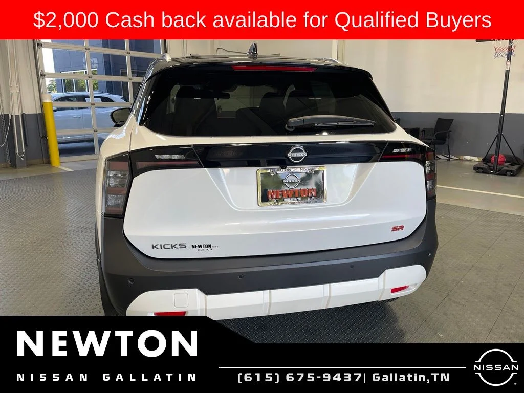 New 2026 Aspen White TriCoat / Super Black Two-tone Nissan SR image 7