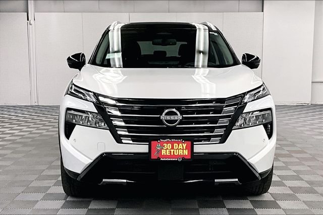 2025 Nissan Rogue Platinum - Photo 17